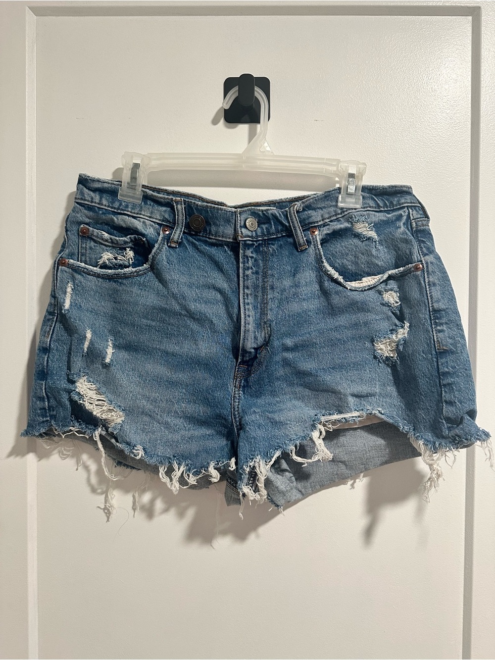 Abercrombie & Fitch Distressed Mom Shorts